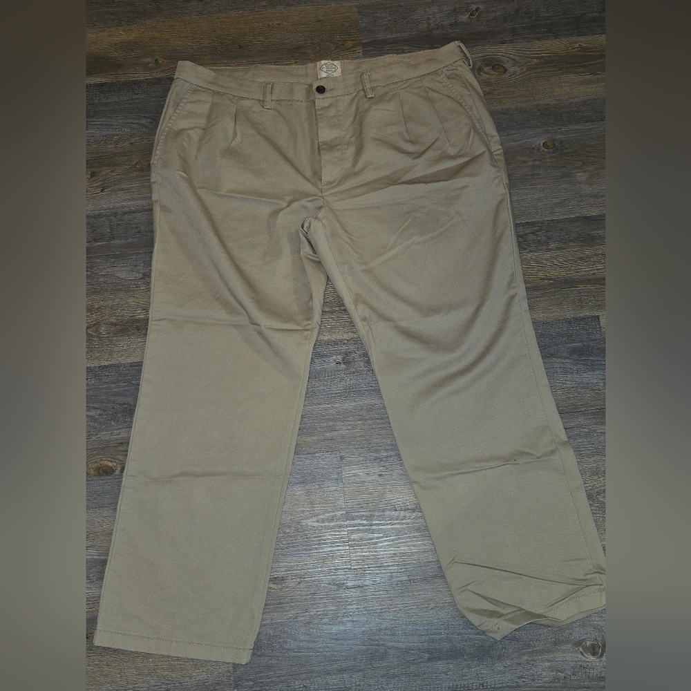 Men's Tan Pants